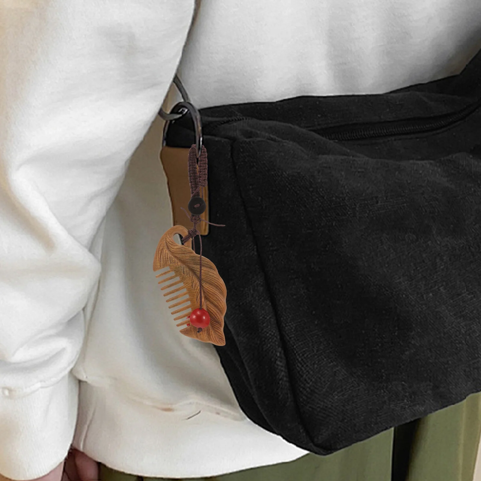 

Mini Sandalwood Comb Pendant Natural Wooden Hair Comb Keychain Small Scalp Massage Tool Portable Hair Stylist Keepsake Charm