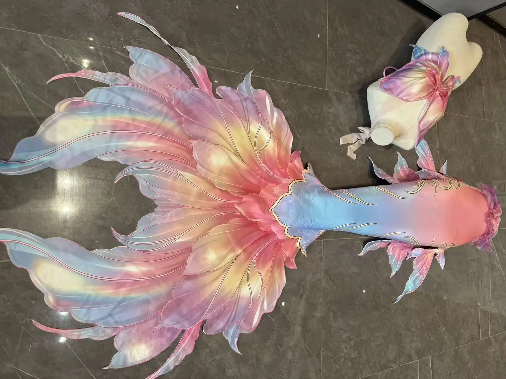 

Rainbow Adult Mermaid Large Tail Swimsuit Underwater High-Definition Comfortable Close-Fitting Freediving Outfit