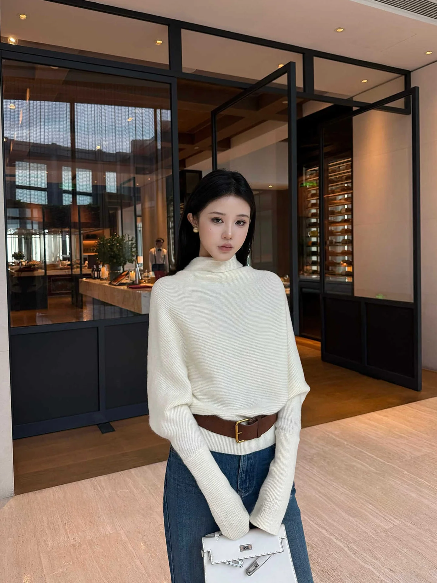 

White Oversized Long Sve Knitwear Women's Autumn High Collar Slimming Loose Waist Design Faionable Comfortable Top