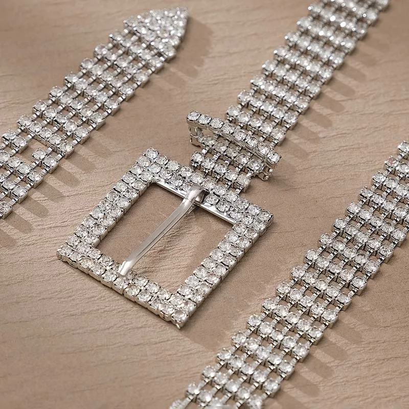 女性のための光沢のあるラインストーンウェディングベルト,シルバーカラーのウエストバンド,花嫁のためのベルト,花嫁のためのジュエリー,クリスタルチェーン,パーティー