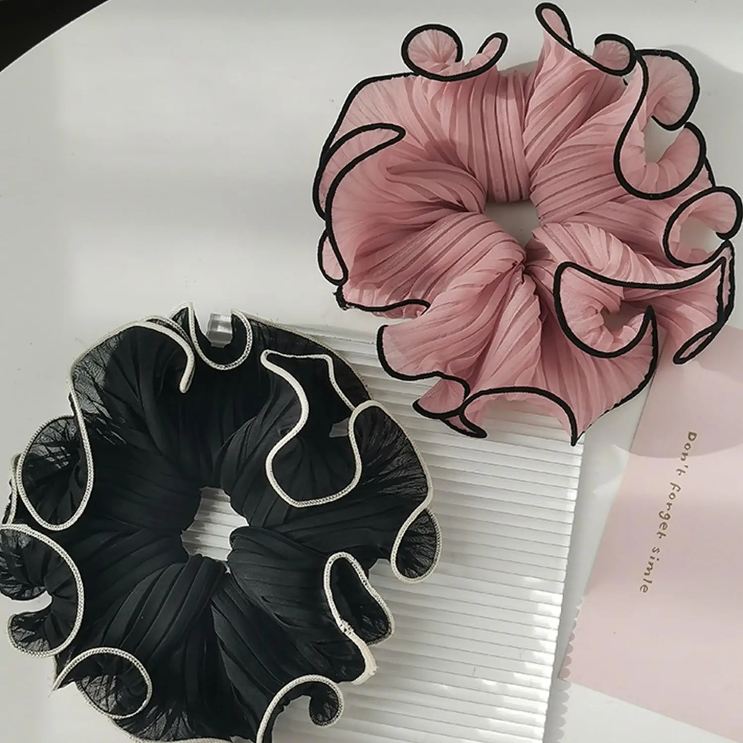 1Pcs New Korean Retro Folded Chiffon Oversize Scrunchies Women Sweet Temperament Fashion Exaggerated Hair Band Hair Accessories