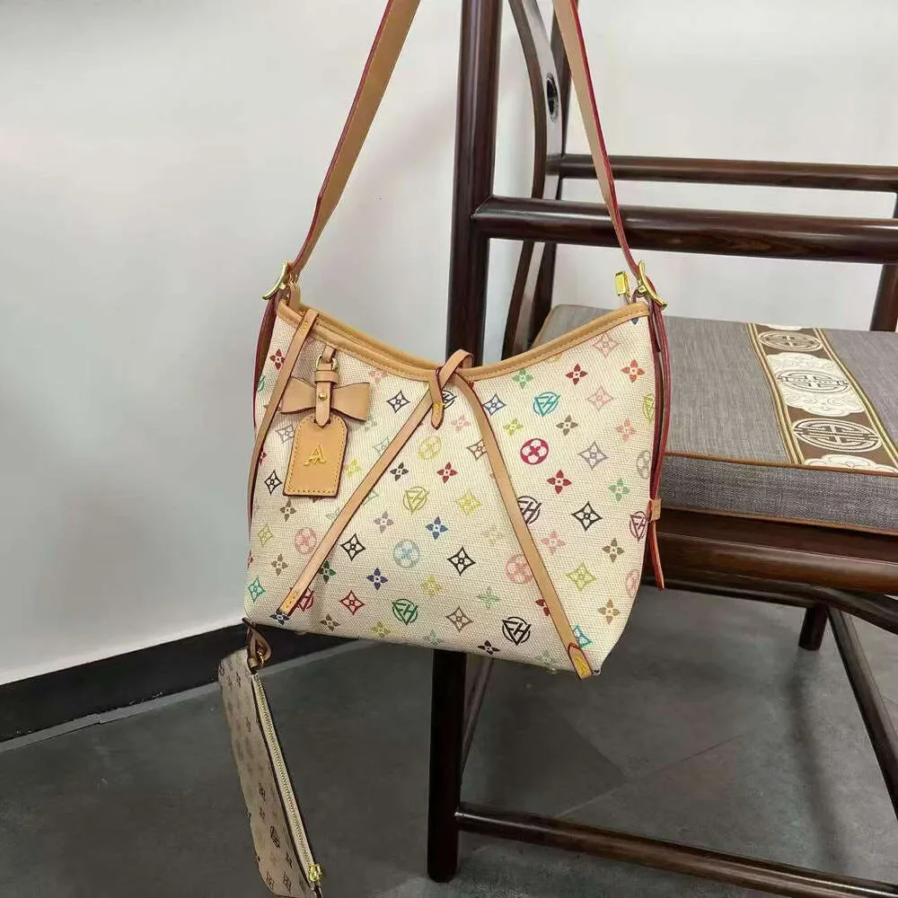 

Женские дизайнерские сумки: модная вместительная сумка-тоут белого цвета с трехцветным принтом, новинка 2025 года, наплечная сумка-кроссбоди 13