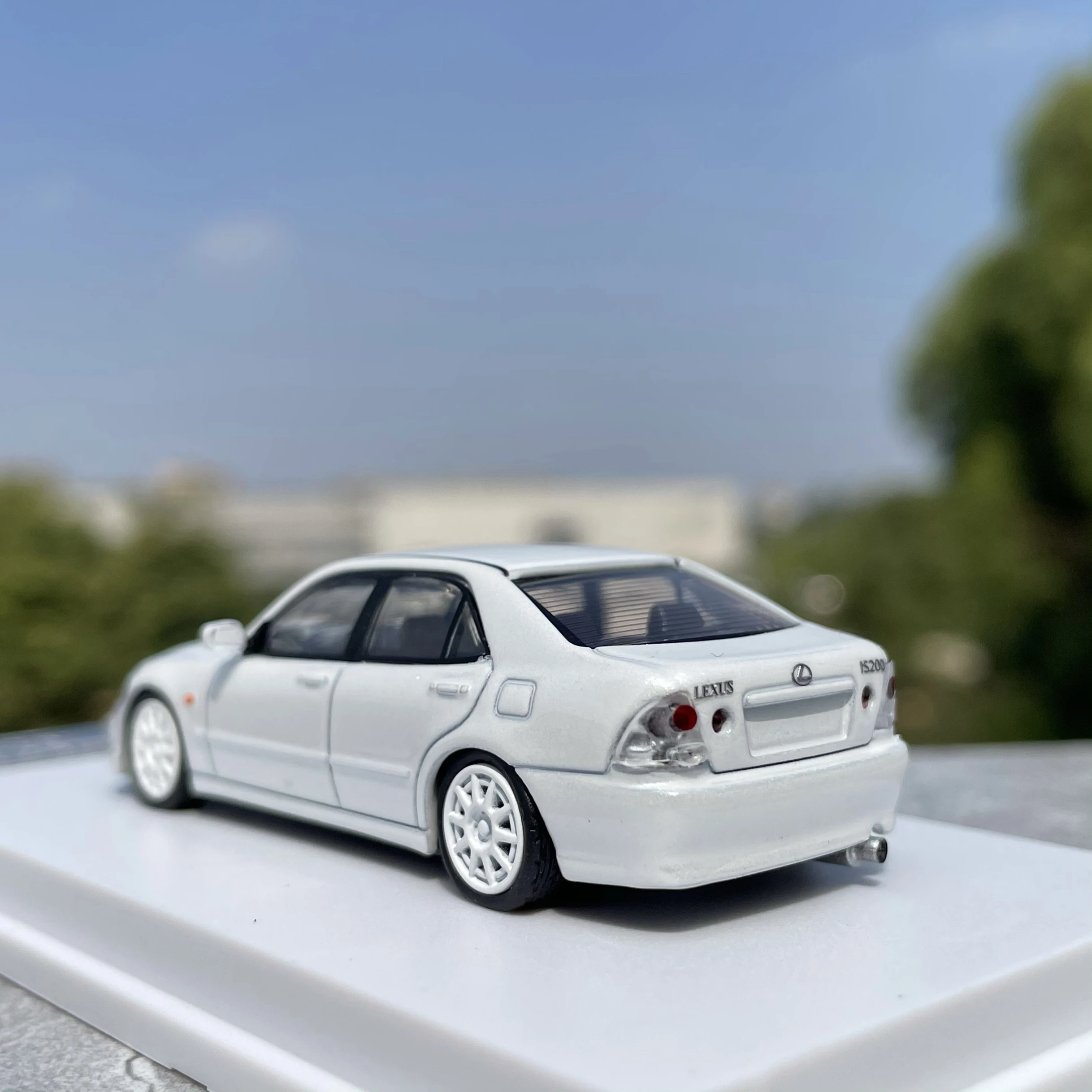 Pressofuso in scala 1:64 JDM Lexus IS Terra Shark Modello di auto in lega Giocattolo da collezione Regalo Souvenir Display Ornamento