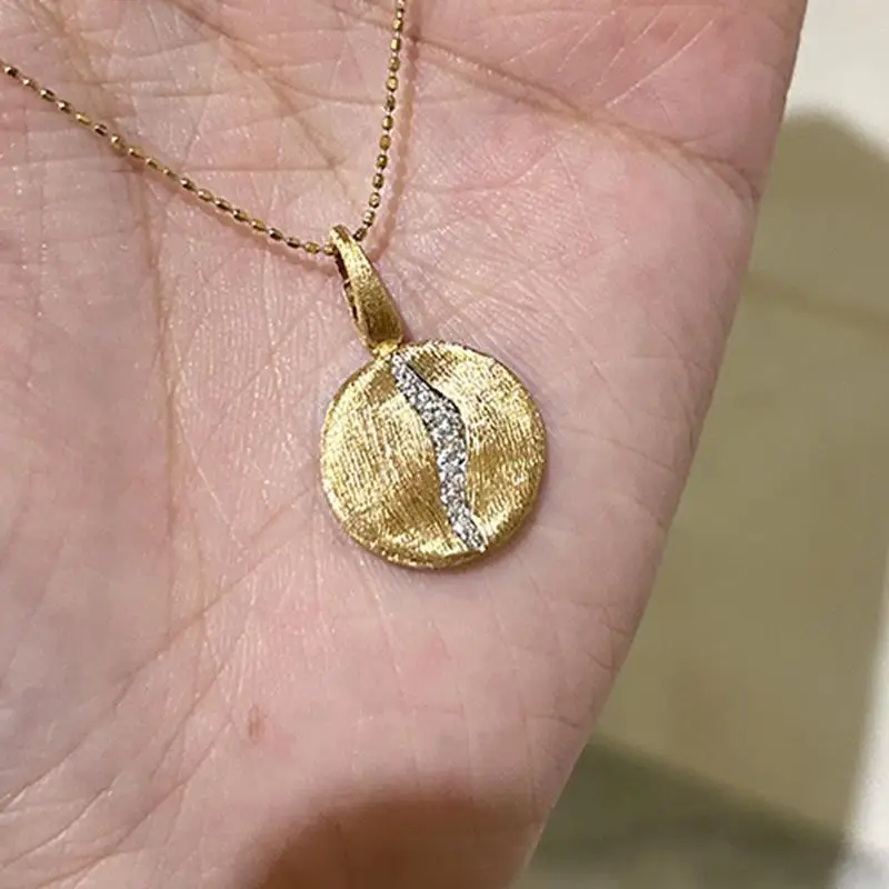 New in simple irregular brushed fashion circular necklace Laziness design diamond pendant suitable for daily jewelry gifts
