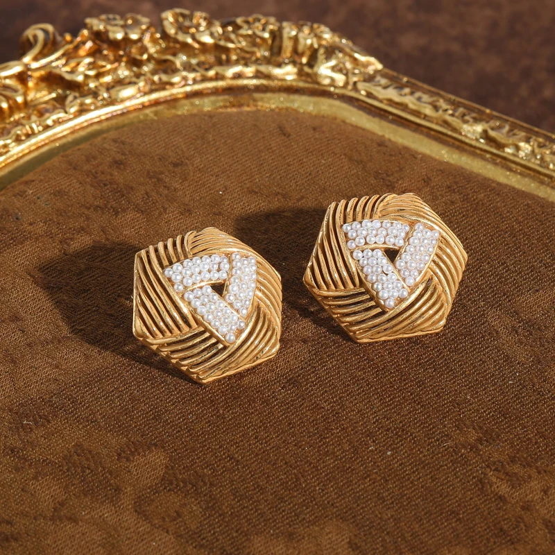 Vintage Hollow Hexagonal Pearl Earrings For Women Luxury Art Deco Gold Color Jewelry Brand High Quality Gift 2026 Anniversary
