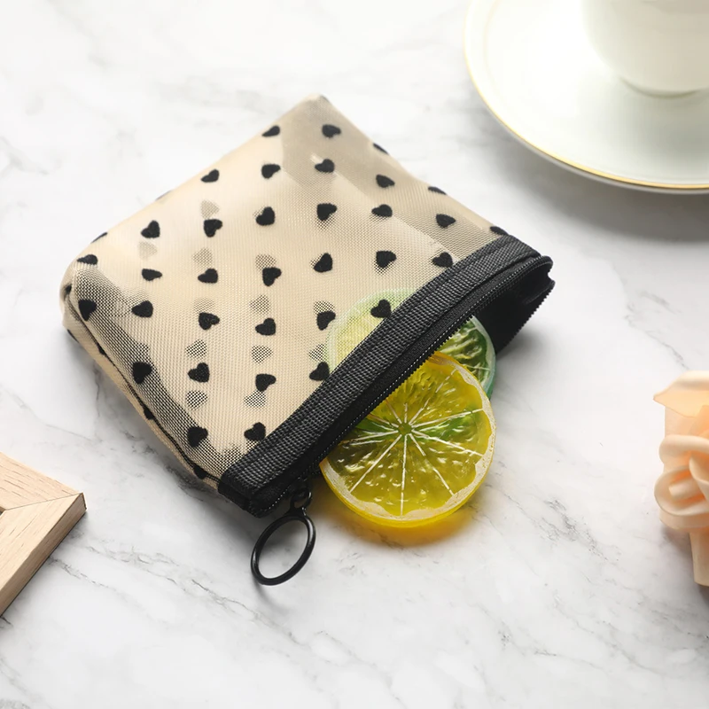 Trousse de maquillage en maille avec fermeture éclair transparente, étui à crayons imprimé cœur noir, porte-stylo, poudres cosmétiques mignonnes, à