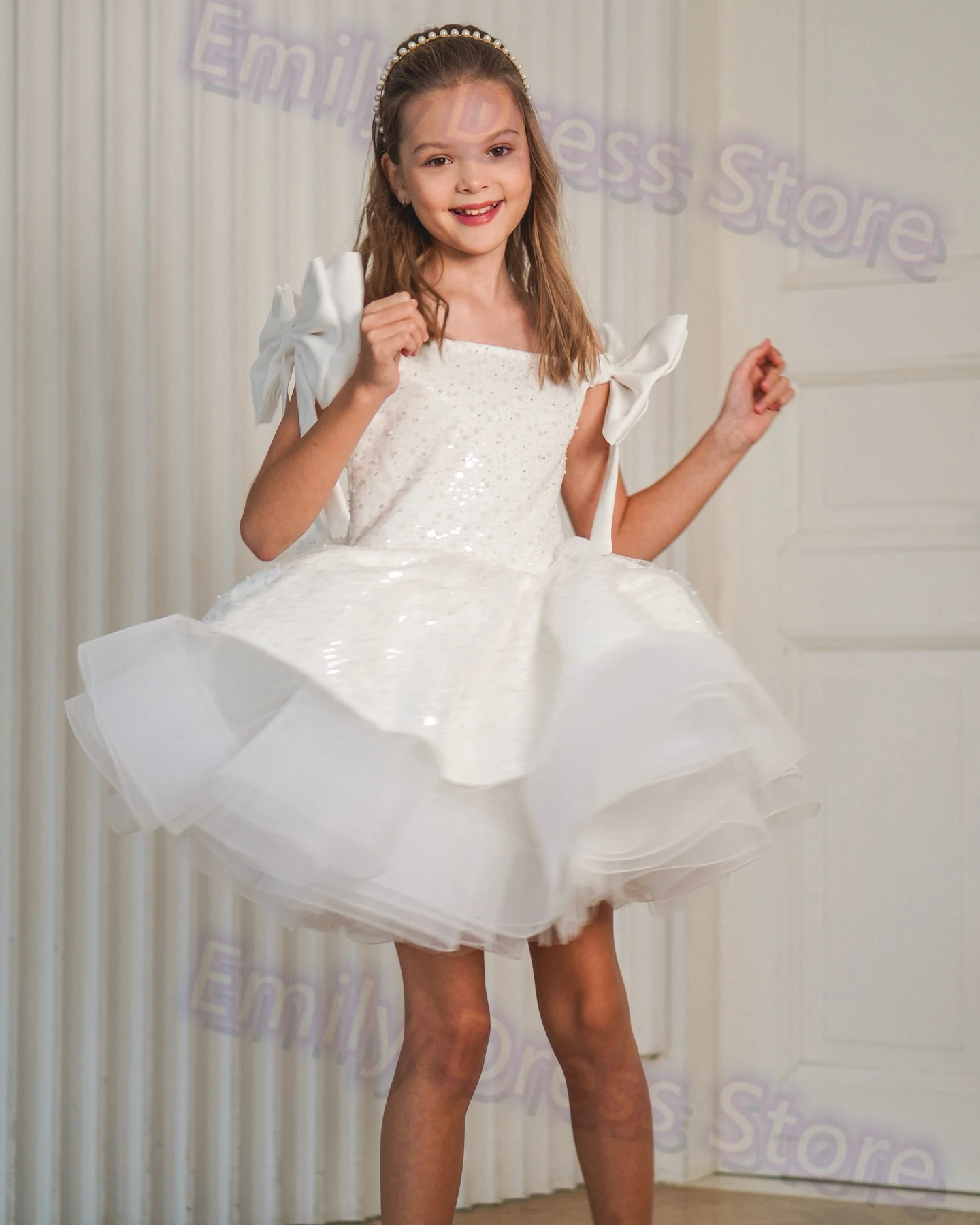 Customized Ivory Flower Girl Dress For Wedding Pearls Sequins Knee Length Tulle Cute Kids Birthday First Communion Ball Gown