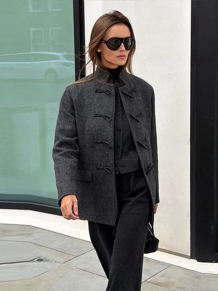 

Chic Horn Button Woolen Coat Women Casual Full Sleeve Stand Collar Single Breasted Short Coats 2026 New Spring Commute Jackets