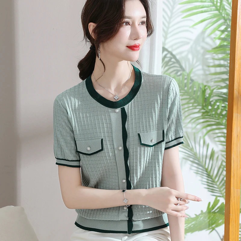 เสื้อสเวตเตอร์ถักผู้หญิง แขนสั้น แบบใหม่ เสื้อไหมพรมคอโอ แต่งลายปะติด รุ่น Q2818