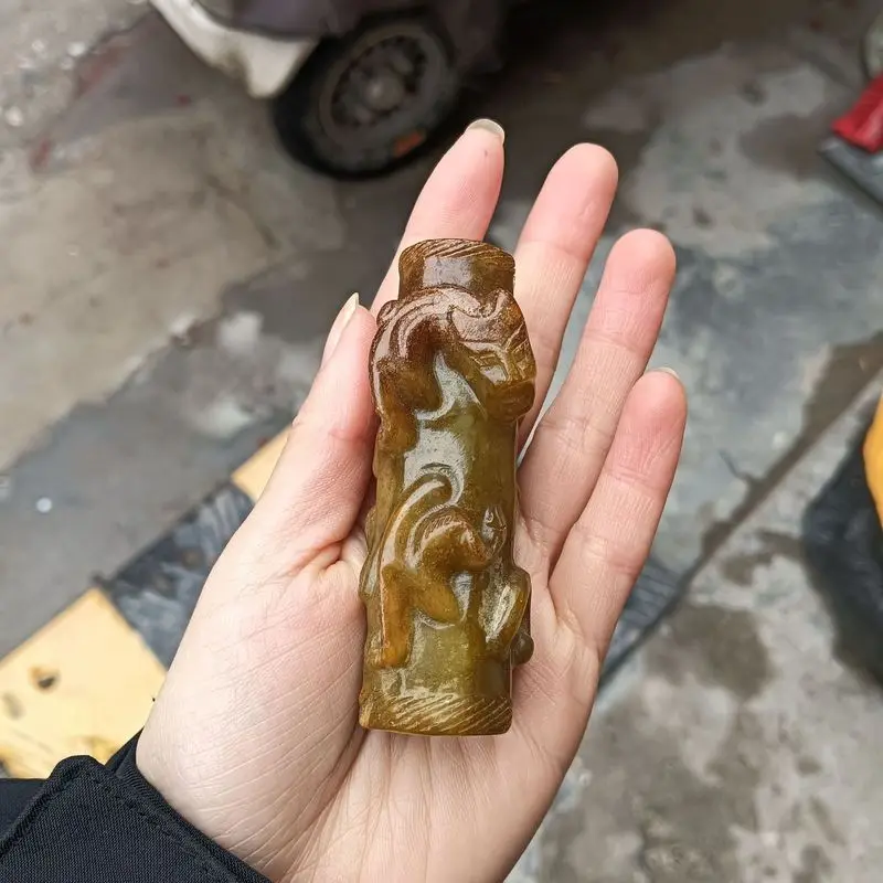 Mythical Pillar Ornament, Antique-Style Old Jadeite Pendant, Handheld Item