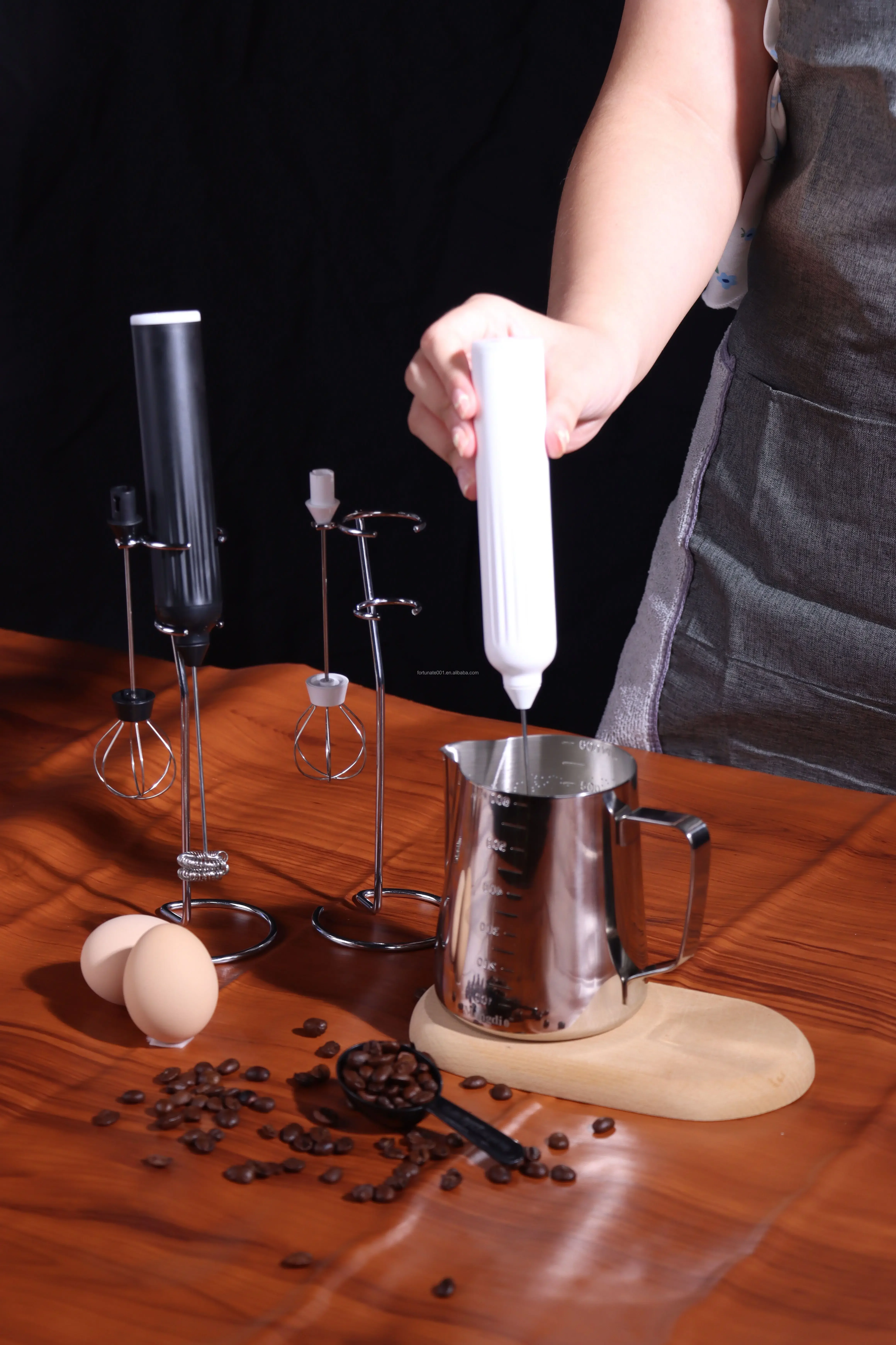 Classic Rechargeable Electric Coffee & Milk Frother with Stand Egg Whisk & Replaceable Heads Boxed Home Usage Tool