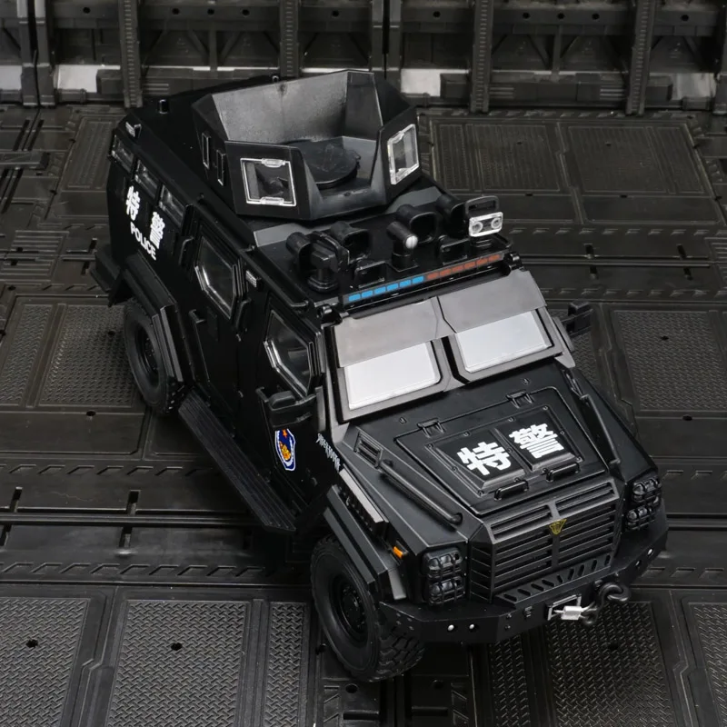 

1:24 Armored Cars Alloy Riot Truck Diecast Metal Scale Car Model Police Sound＆Light Car Collection Childrens Toy Vehicle Gifts