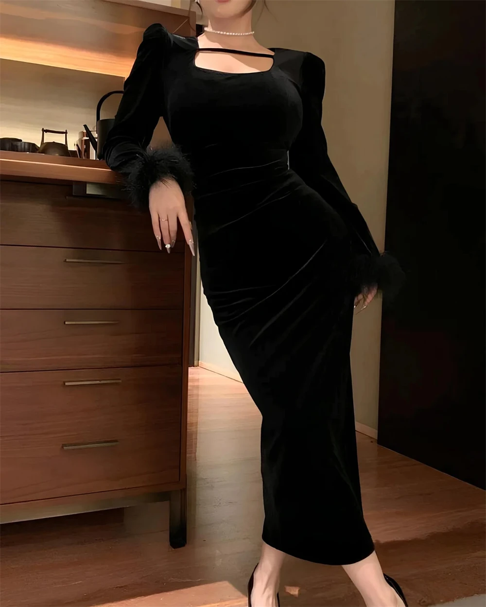 Customized Black Velvet Mermaid Evening Dress Exquisite Square Collar Feathers Long Sleeves Celebrity Gowns Simple Prom Dresses