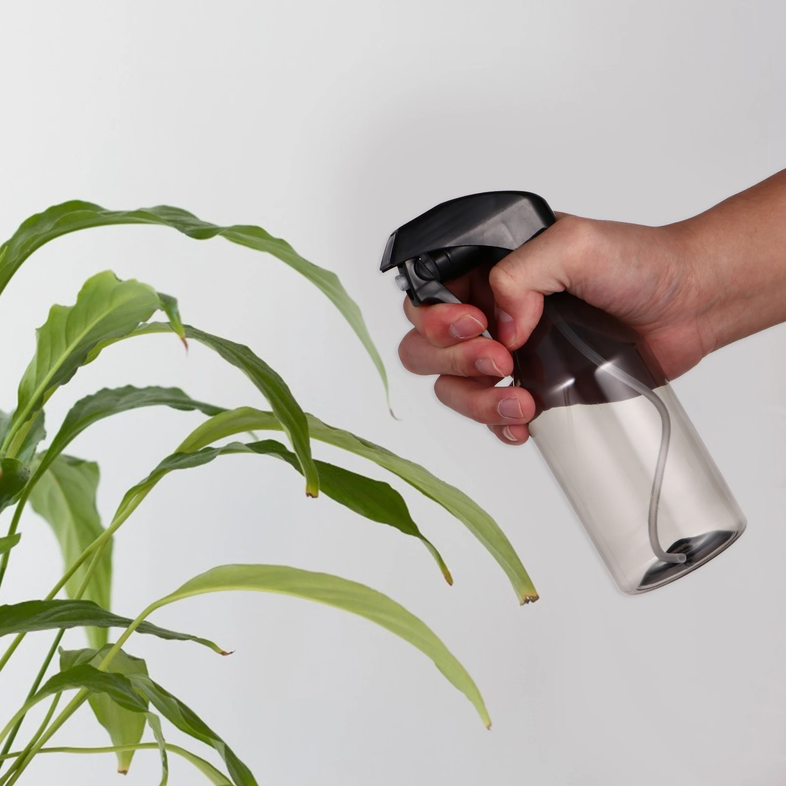 

3pcs Watering Spray Bottle 500Ml Portable Refillable Plastic Sprayer For Garden Plants Mist Spray Bottle Outdoor Home Use