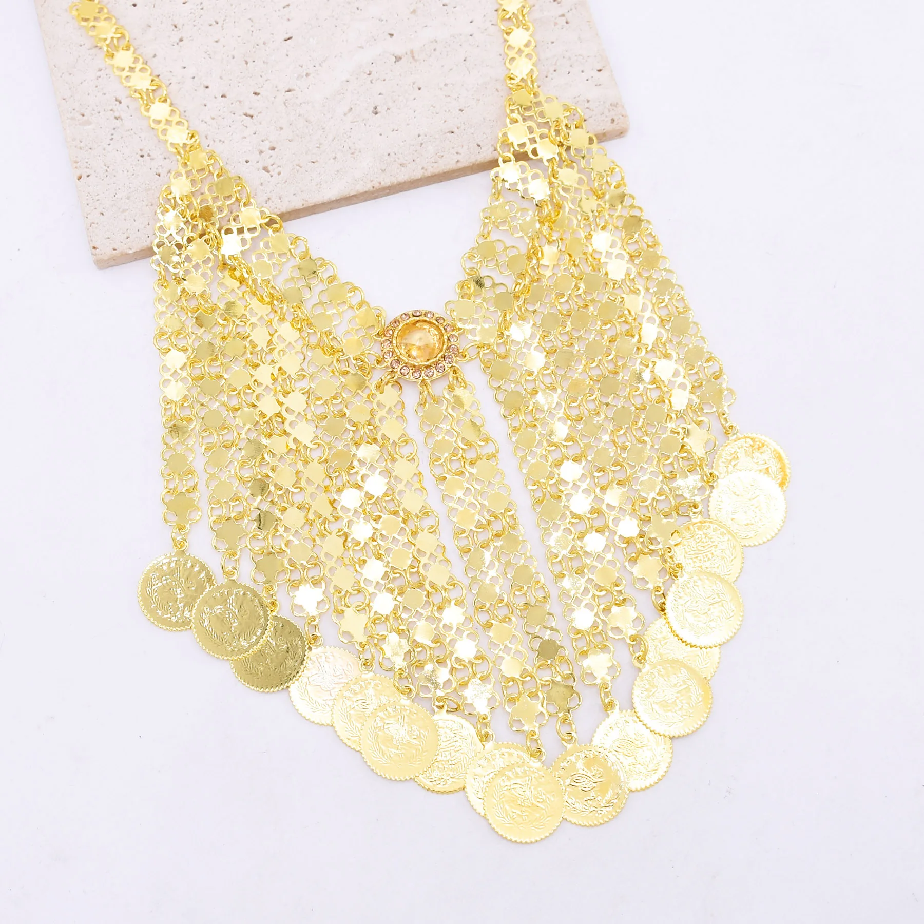 المتخصصة الرجعية العرقية نمط الوسطى الآسيوية الزفاف العملات الذهبية شرابة قلادة طويلة مبالغ فيها قلادة مأدبة العروس الملحقات