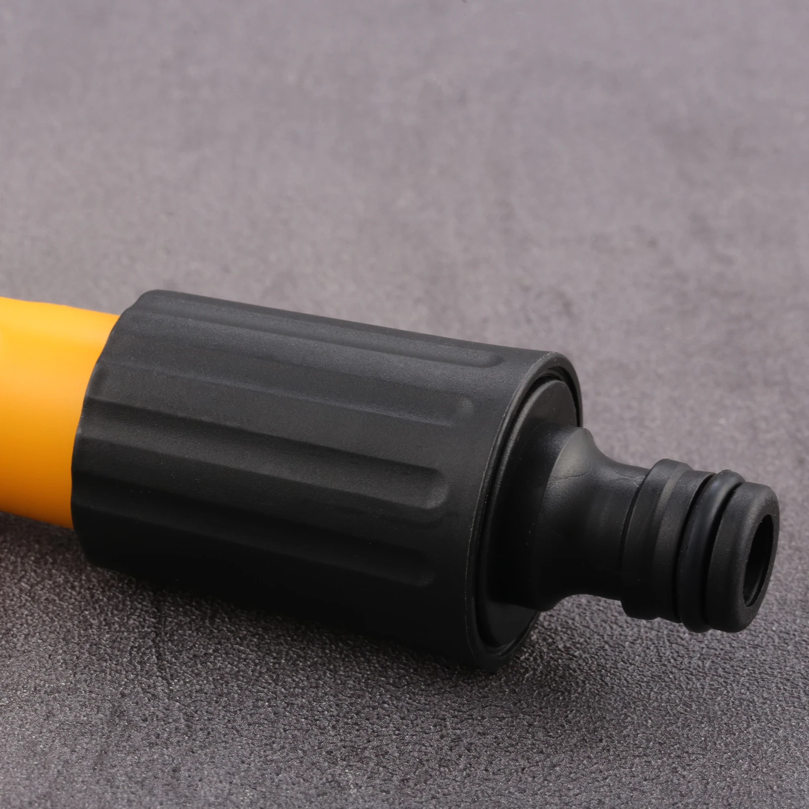 1PC 35x35x138mm Adjustable Garden Water Guns Nozzles Multifunctional For Garden Watering Car Wash Hose Most Quick Connectors