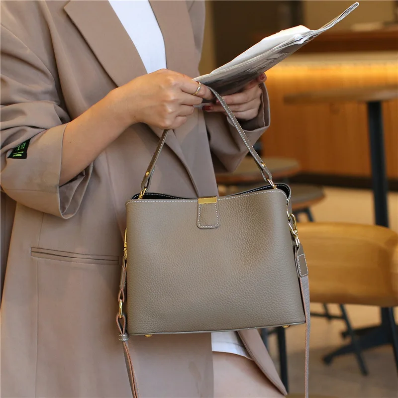 Genuine Leather Women Shoulder Bag Vintage Messenger Crossbody Bag Female Bucket Totes Bag Fashion Casual Cowhide Lady Handbag