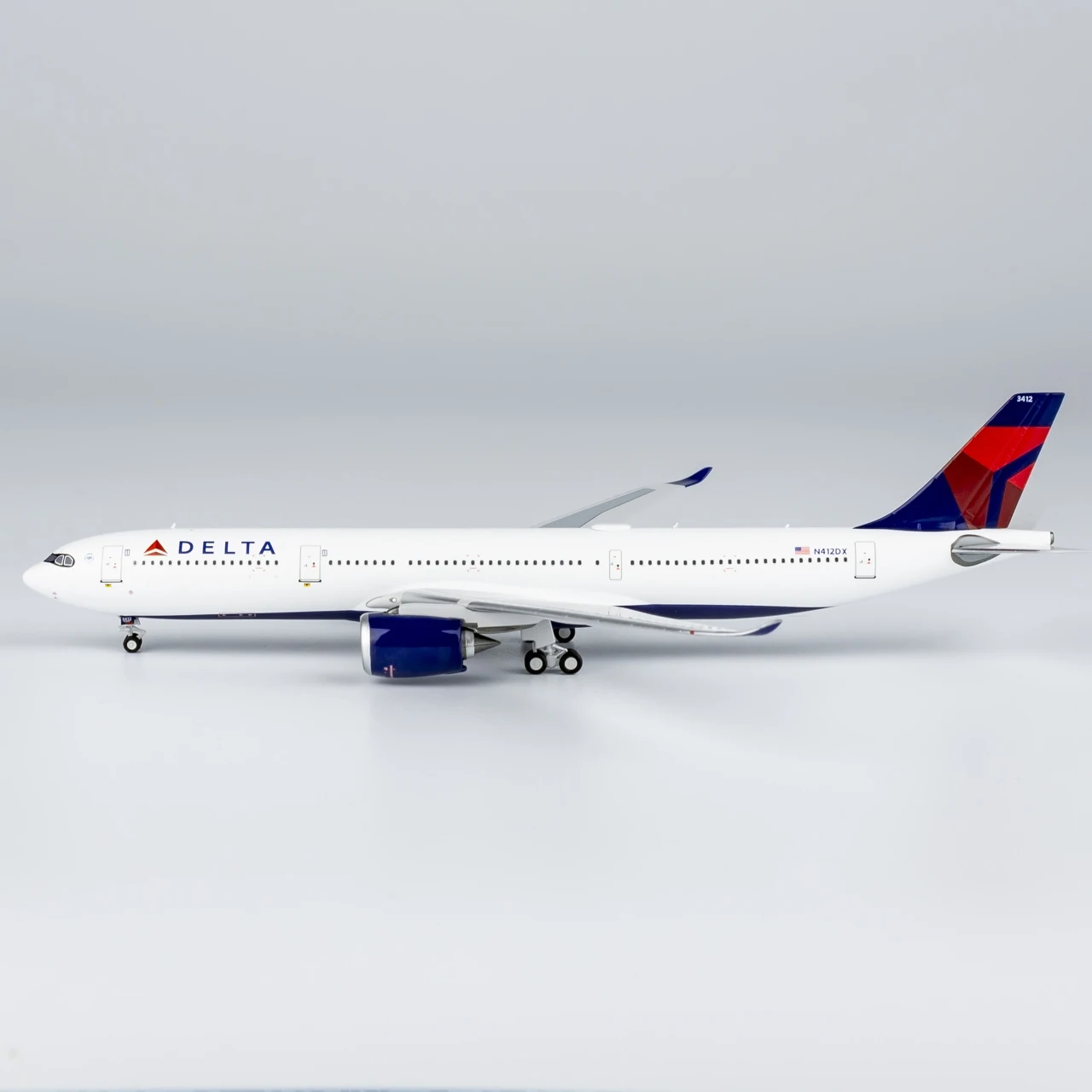 68002 Alloy Collectible Plane Gift NG Model 1:400 Delta Air Lines 