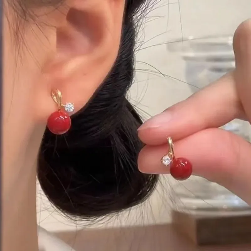 

Creative Red Bean Earrings for Women, New 2025 Burst Spring/Summer Earrings, Niche, Light Luxury and High-end Earrings