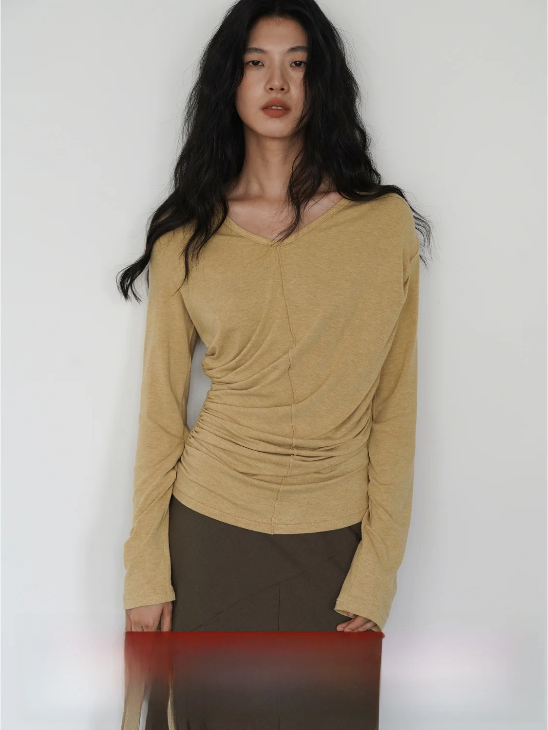 

Женский топ EIGHTHMONTH Yellow Gauze V-ne Long Sve, корейский весенний дизайн, утягивающая футболка Pure Desire Faion