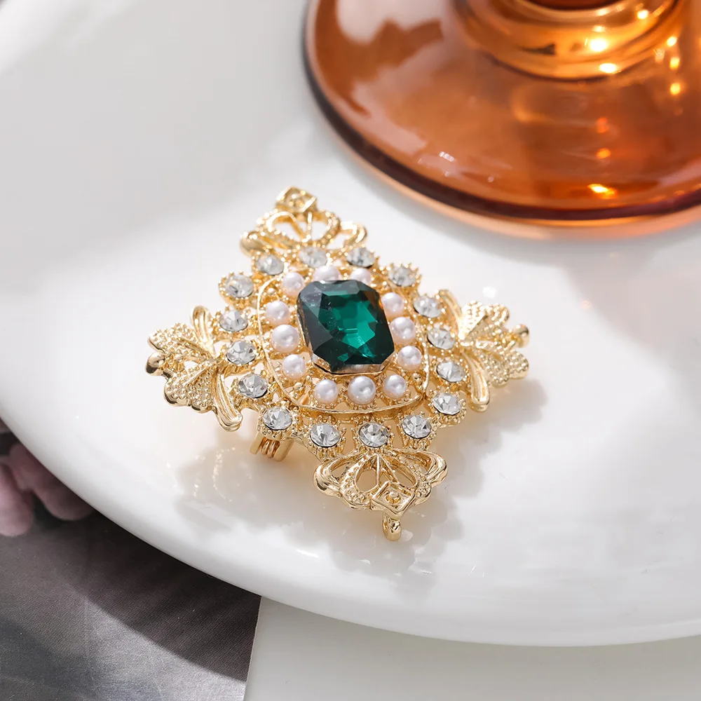 women retro pearl gemstone brooch, fashion clothing pin suit accessories
