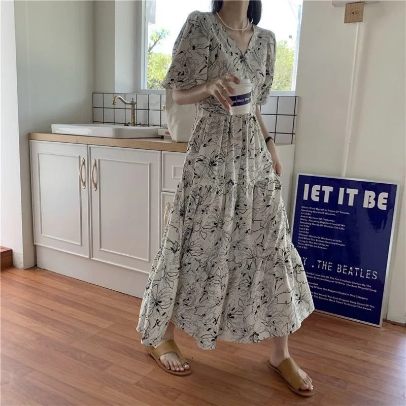 

Summer 2026 Long V-neck Hanbok Style Dress Ink Painting Print Waist-cinching Maxi Dress Women's Fashion Citywalk Dress