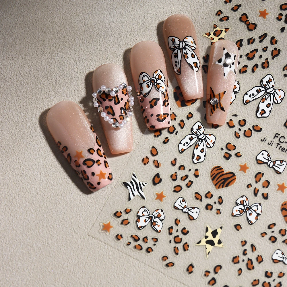 1/2 pièces 3D léopard arc amour coeur ongles autocollants automne hiver imprimé léopard nœud papillon auto-adhésif décalcomanies curseurs décoration des ongles