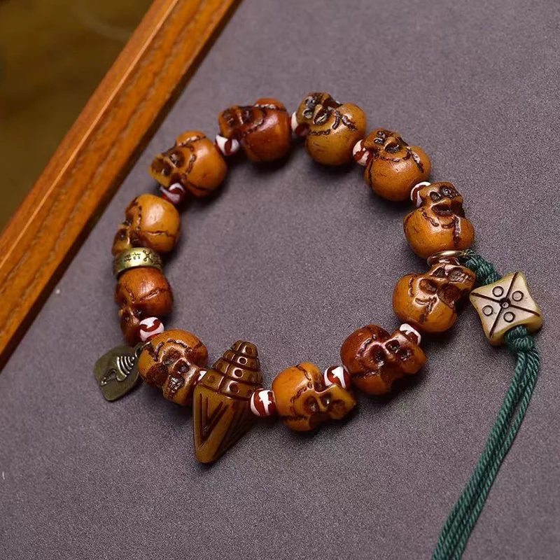 Tibetan-style -carved skull bead , single-loop yak bone -tsa accessory, collectible hand bracelet