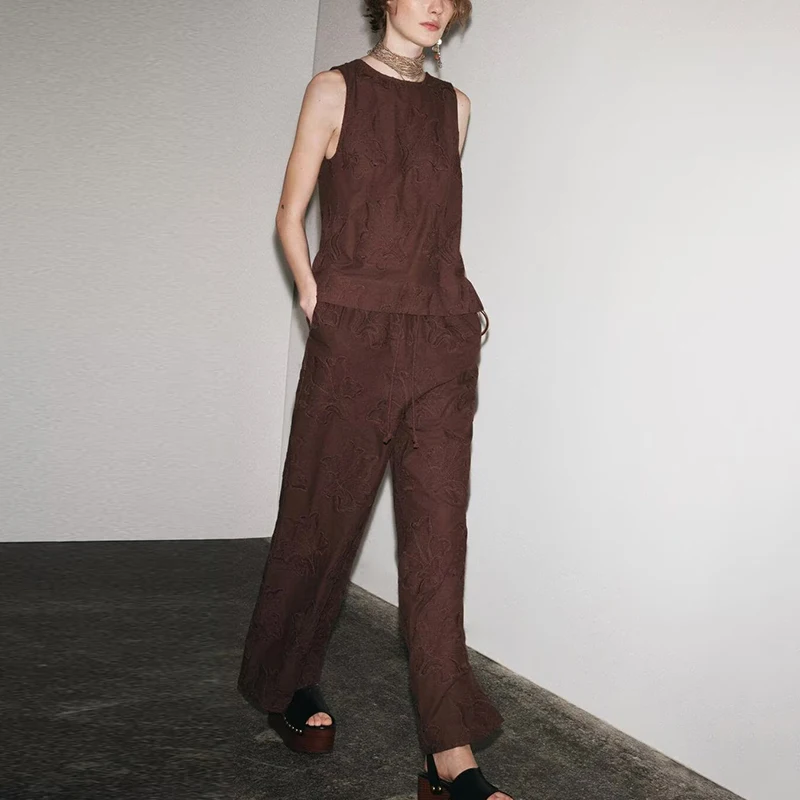 

Spring 2025 New Women's Embroidered Top Spwear Pants Faion Set Polyester Fiber Z Brand Nightgown Outfit