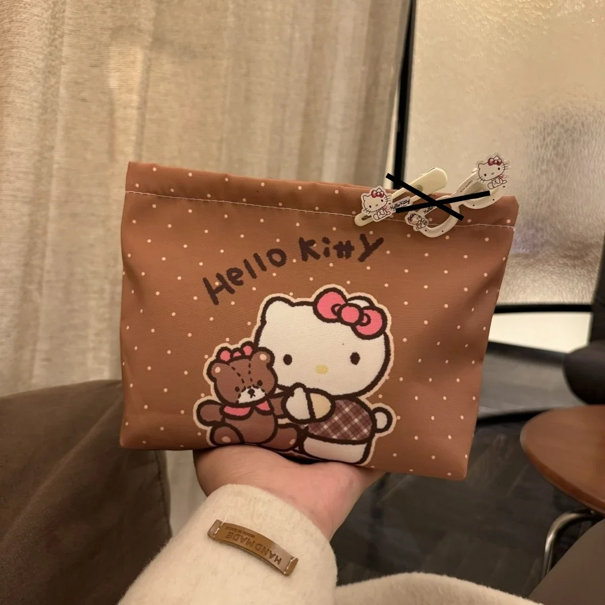 

Hello Kitty handbag coin purse with cute polka dot print cartoon canvas portable large capacity travel makeup storage bag