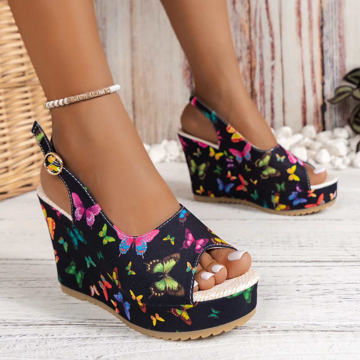 Women Wedge Sandals New Sexy Summer Designer Party High Heels Platform Sandals Buckle Ankle Strap Women Flowers Open Toe Shoes