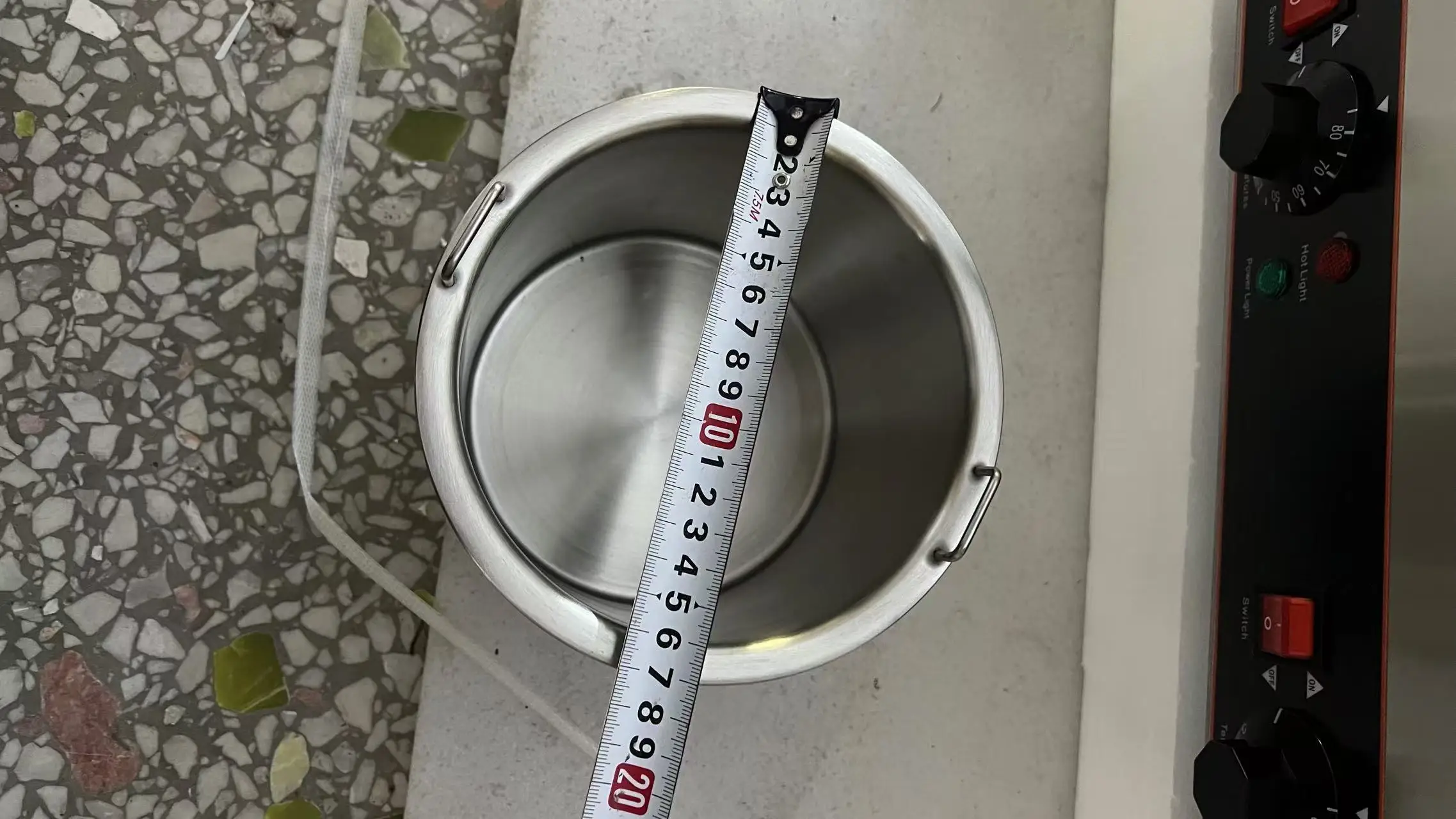 6 لتر صلصة تجارية أكثر دفئا: 3 اسطوانات، درجة الحرارة 30 - 85 ° ج، مجهزة بمضخة - مثالية لصلصات الشوكولاتة والطماطم والجبن