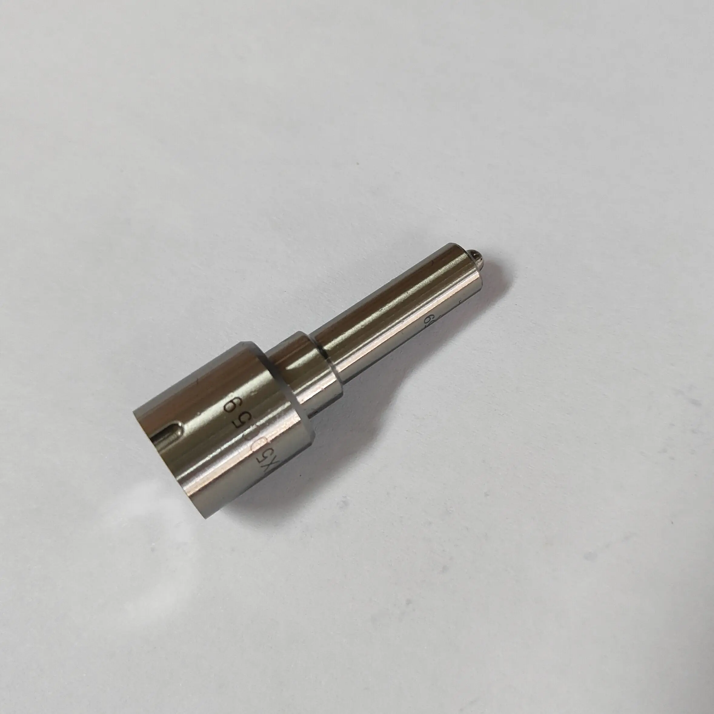 

Topdiesel CRIN4 Common Rail Nozzle F00VX50059 No.590(7-4B) Injector 0445120195,0445120287,0445120296 Fuel Pump & Parts