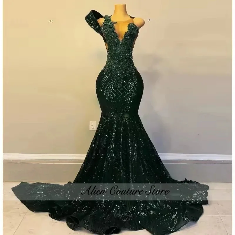 Emerald Green Prom Dresses Black Girls 2026 Crystal Sequin Mermaid Party Dress Sheer Neck African Evening Gowns Customized