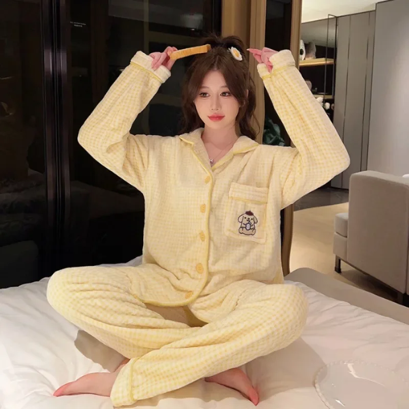 140Kg Large Size Winter Warm Pajamas Women\'s Coral Fleece Casual Loungewear Comfortable Thickened Cardigan Style Home Clothes