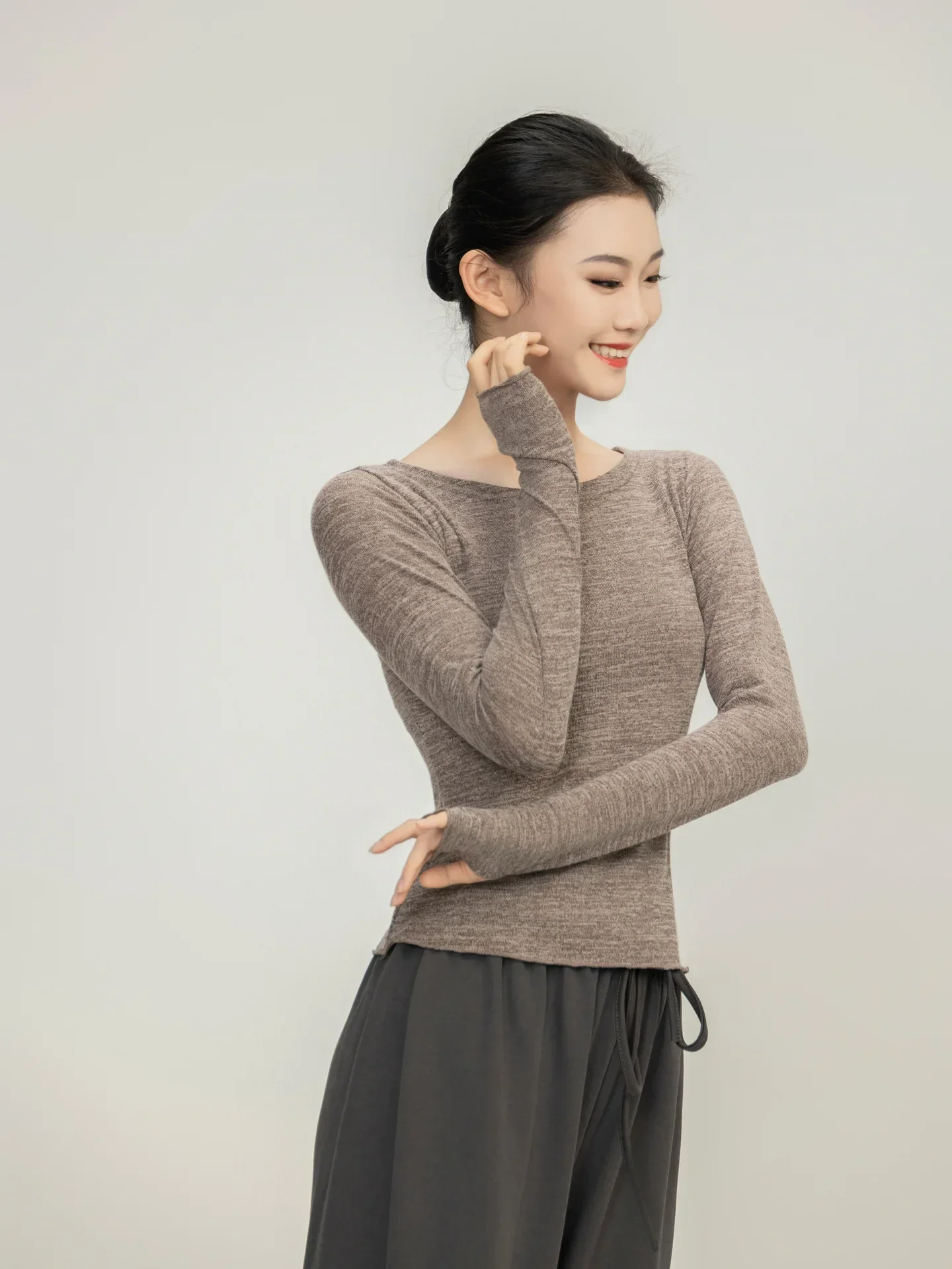

Modern dance tops, professional dance practice clothes, winter cover, long sleeves, tight body, art examination, body clothes,