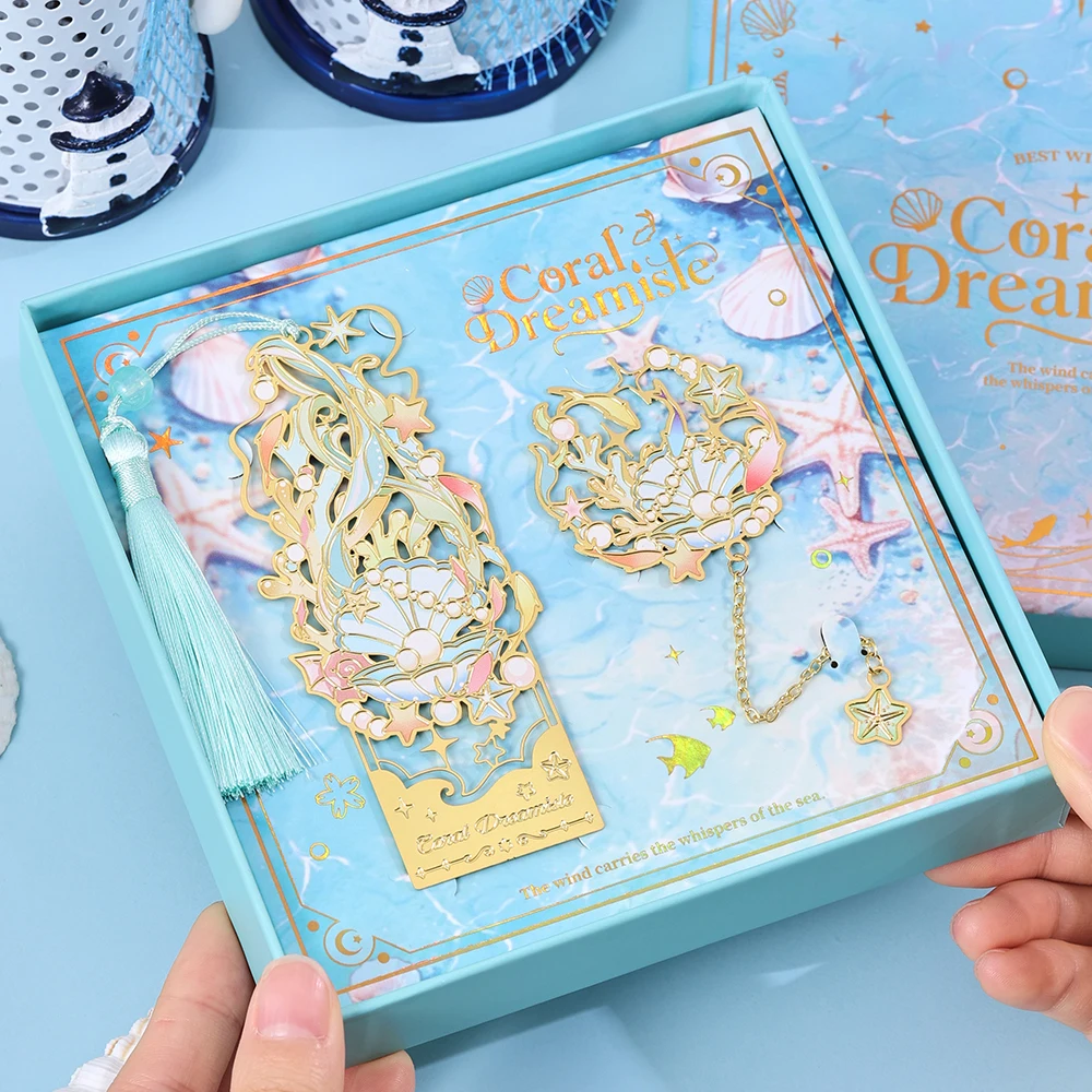 2 Pcs Marine Animals Metal Bookmarks Hollow Shell Starfish Jellyfish Shapes with Tassel Chain for Book Lovers Teachers Friends