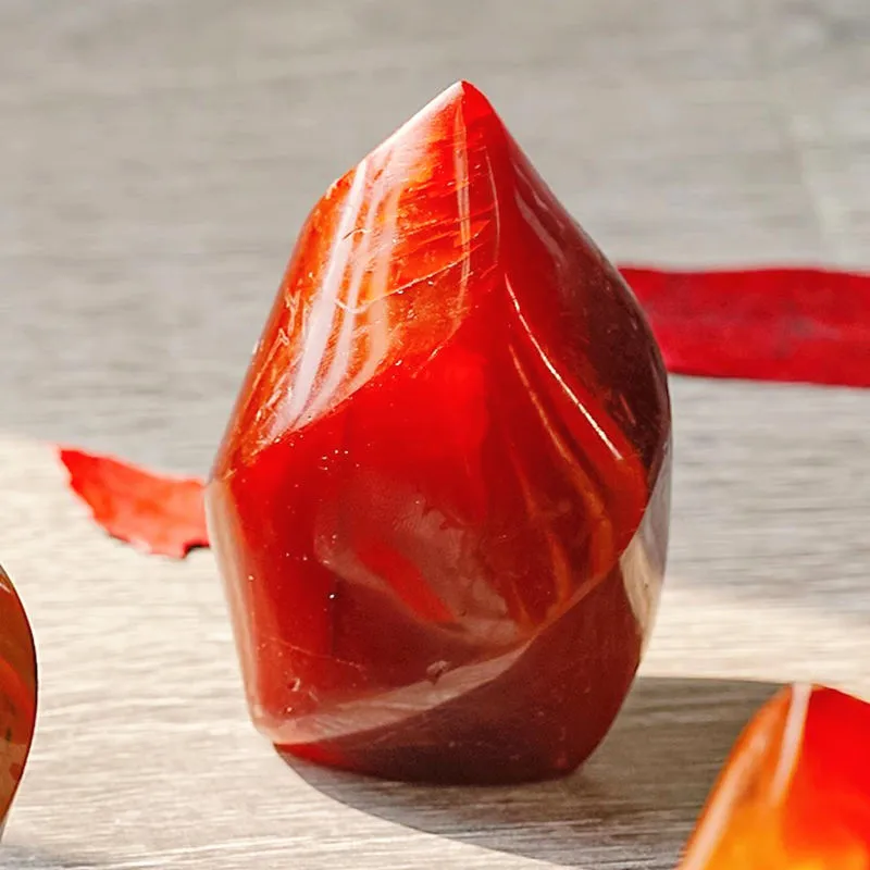 1PC Carnelian Flame Torch Point Tower Gemstone - Flash Gift for Women, Home Living Room Office Decoration