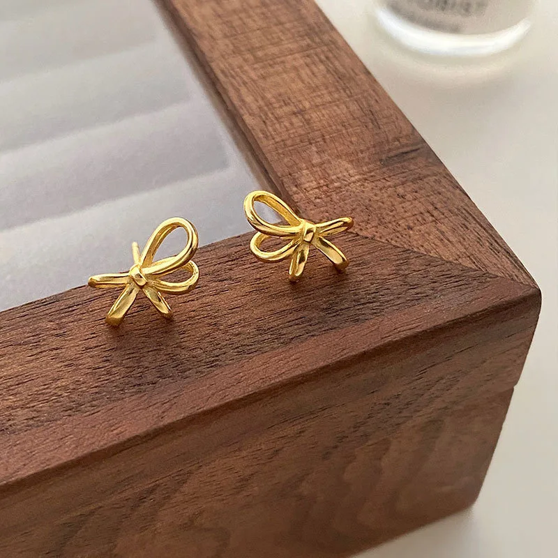 New Simple Metal Bowknot Stud Earrings for Women Korea Gold Silver Color Small Dairly Earring Boucles D\'oreilles Fashion Jewelry