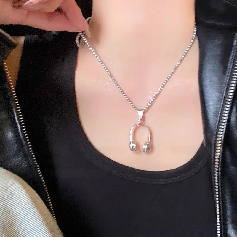 Melody Music Headphone Pendant Necklace Fashion Earphone Style Titanium Steel Chain Trendy Hip Hop Jewelry For Men Women