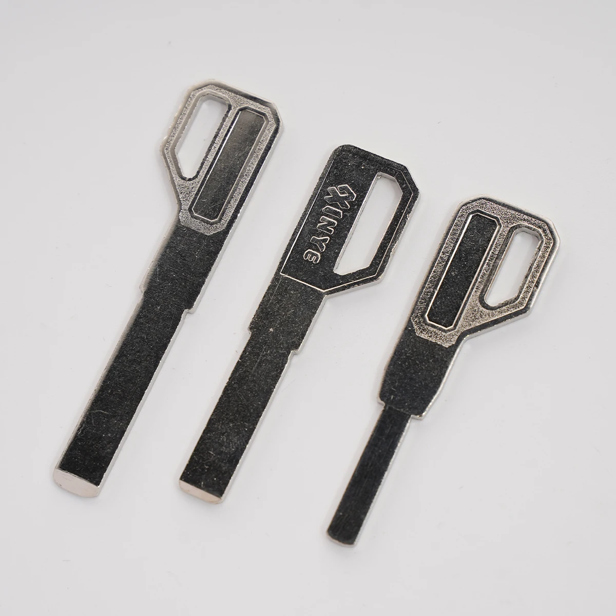 5 ชิ้น uncut key ช่องว่าง kw1 sc1 sc4 B711 บ้านประตูบ้านช่องว่างกุญแจอุปกรณ์ช่างกุญแจกุญแจเปล่า