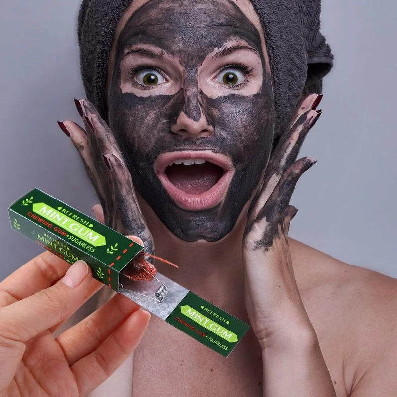 10 Pcs Halloween Prank Cockroach Chewing Gum for Halloween Ghost Festival Prank Funny Party Party Gift Decoration Supplies