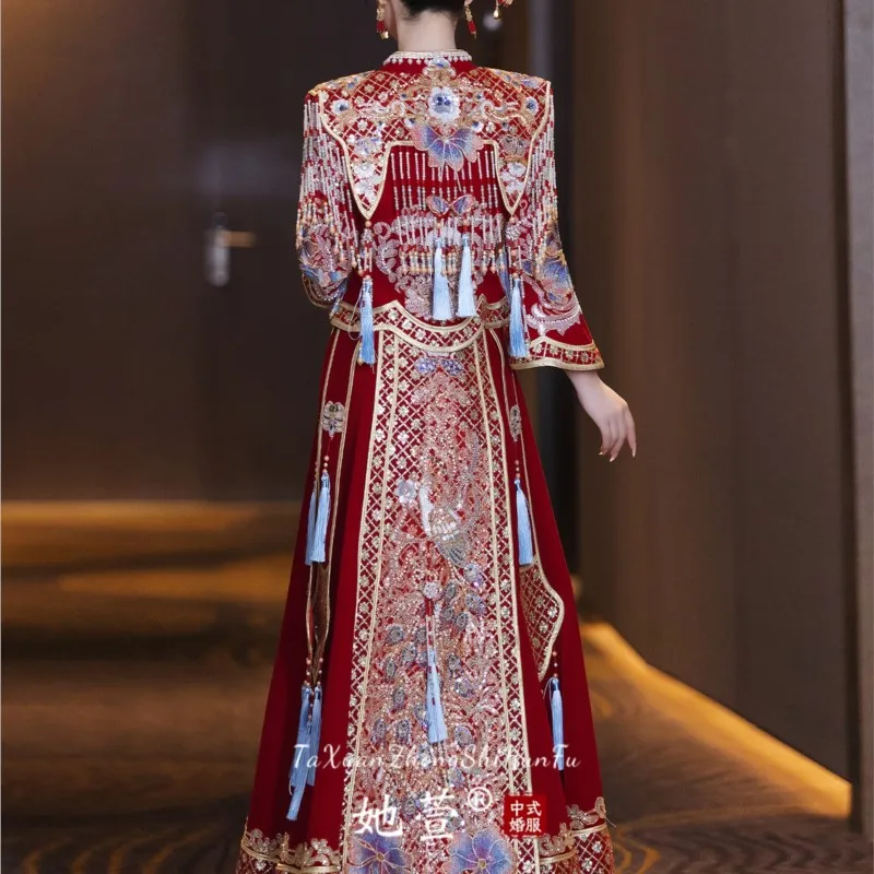 신부를 위한 새로운 중국풍 웨딩드레스, 고급스럽고 우아한 의상