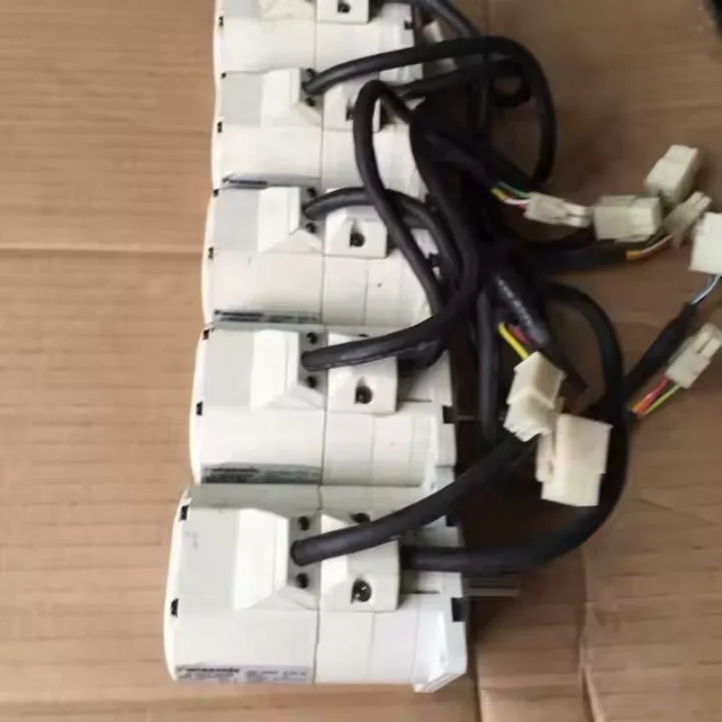 

100% Original And Authentic MQMA022P1U MQMA022C5A MQMA042P1S MQMA042A4G Servo Motor 1 Year Warranty Fast Shipping