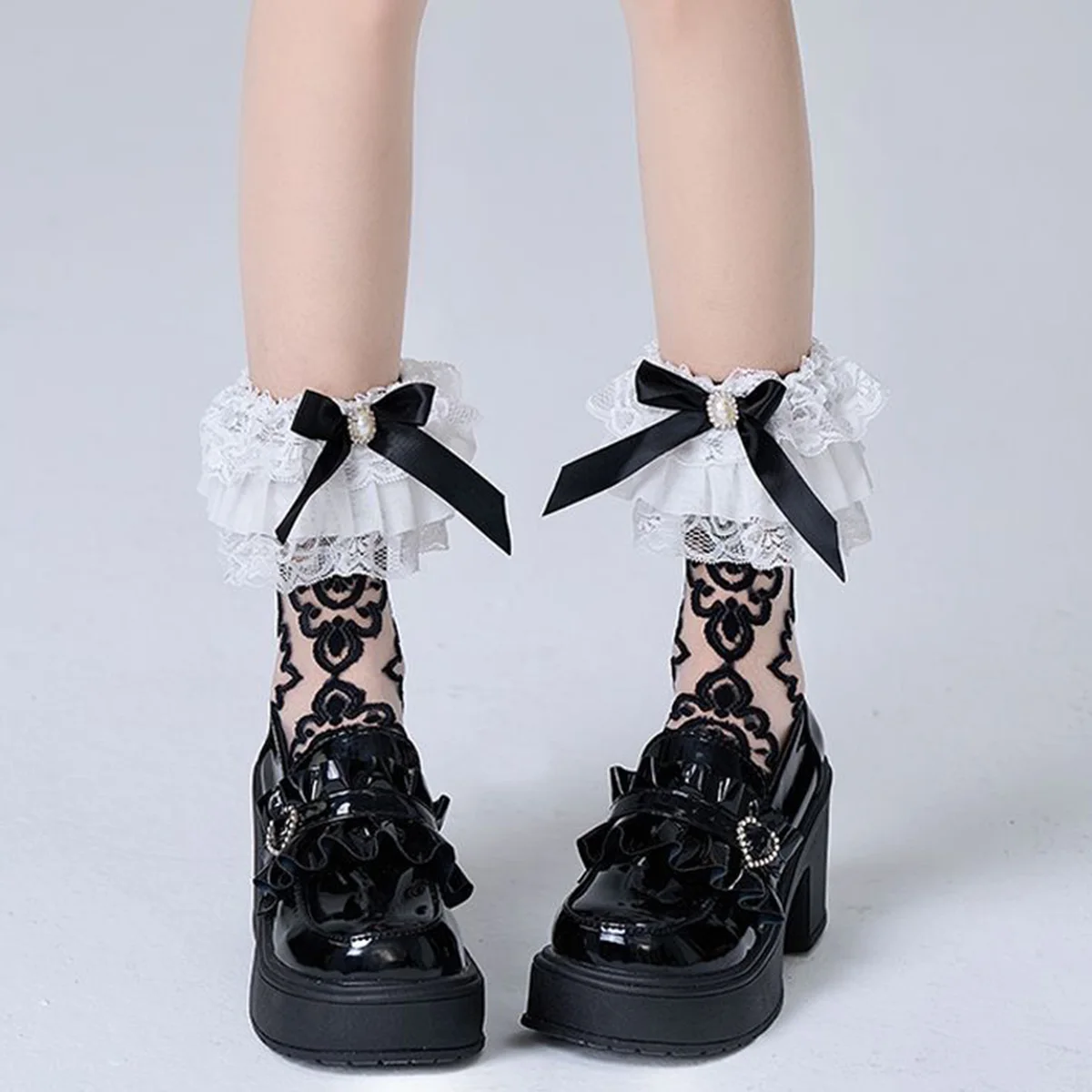 Women's round Toe High Heel Loafers Thick Bottom Love Heart Buckle Fashionable Spring Autumn Rubber Sole Anti-Slip Shoes