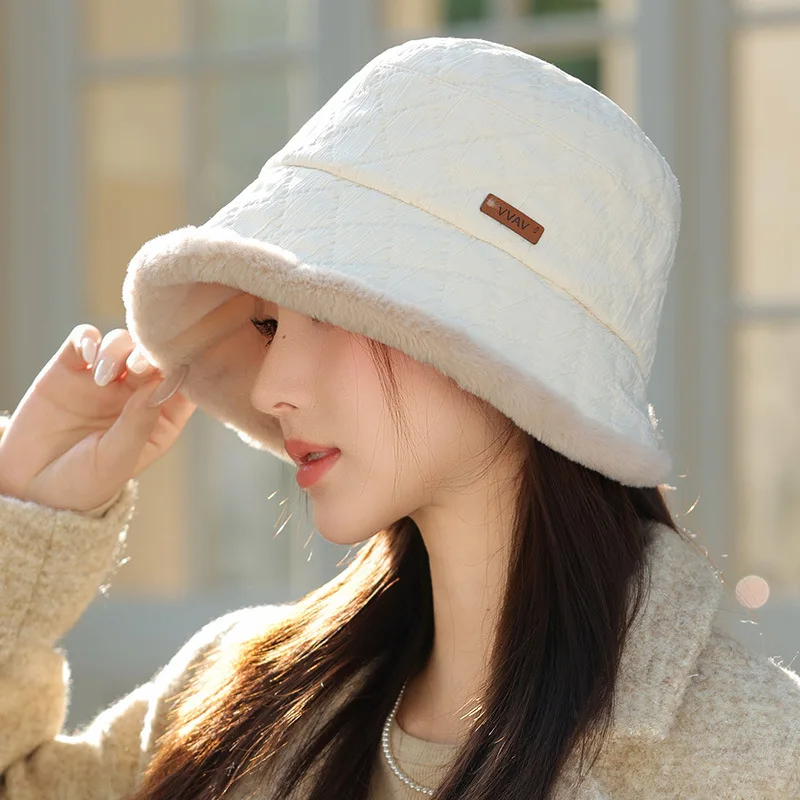 Korean-style autumn winter plush thickened warm bucket hat for women, large head circumference, face-slimming, casual and ve
