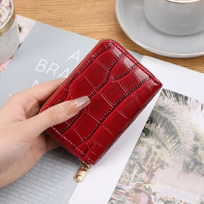 New Card Bag Women's Mini Crocodile Pattern Multi functional Anti demagnetization Multi Card Position Retro Bank Card Bag