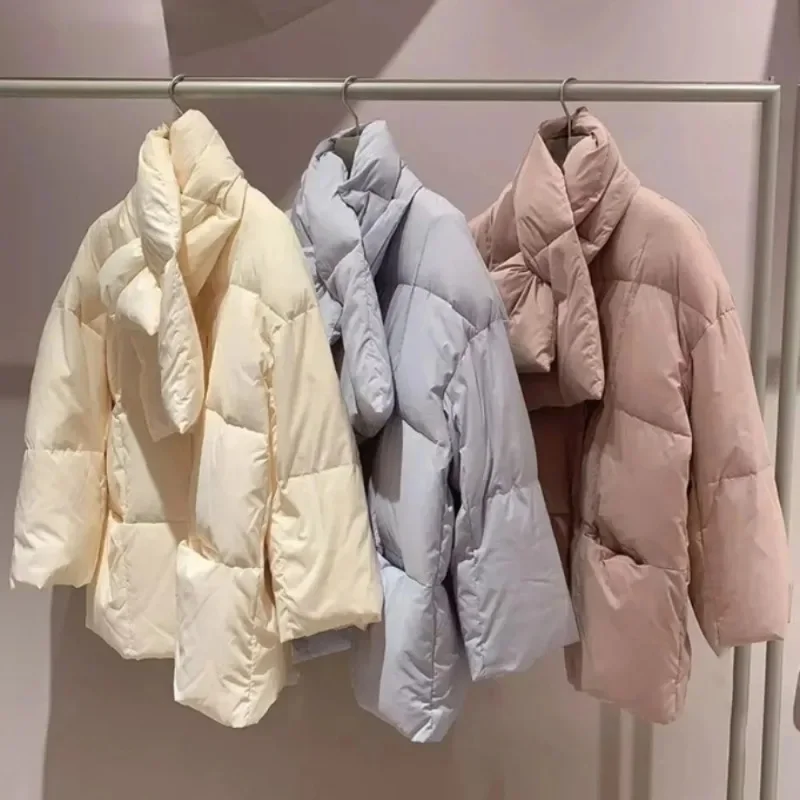 Piumino d'anatra bianco giapponese allentato Abrigos Invierno 2025 Capispalla donna Inverno Nuova sciarpa Giacca Pane Parka Cappotti caldi addensati