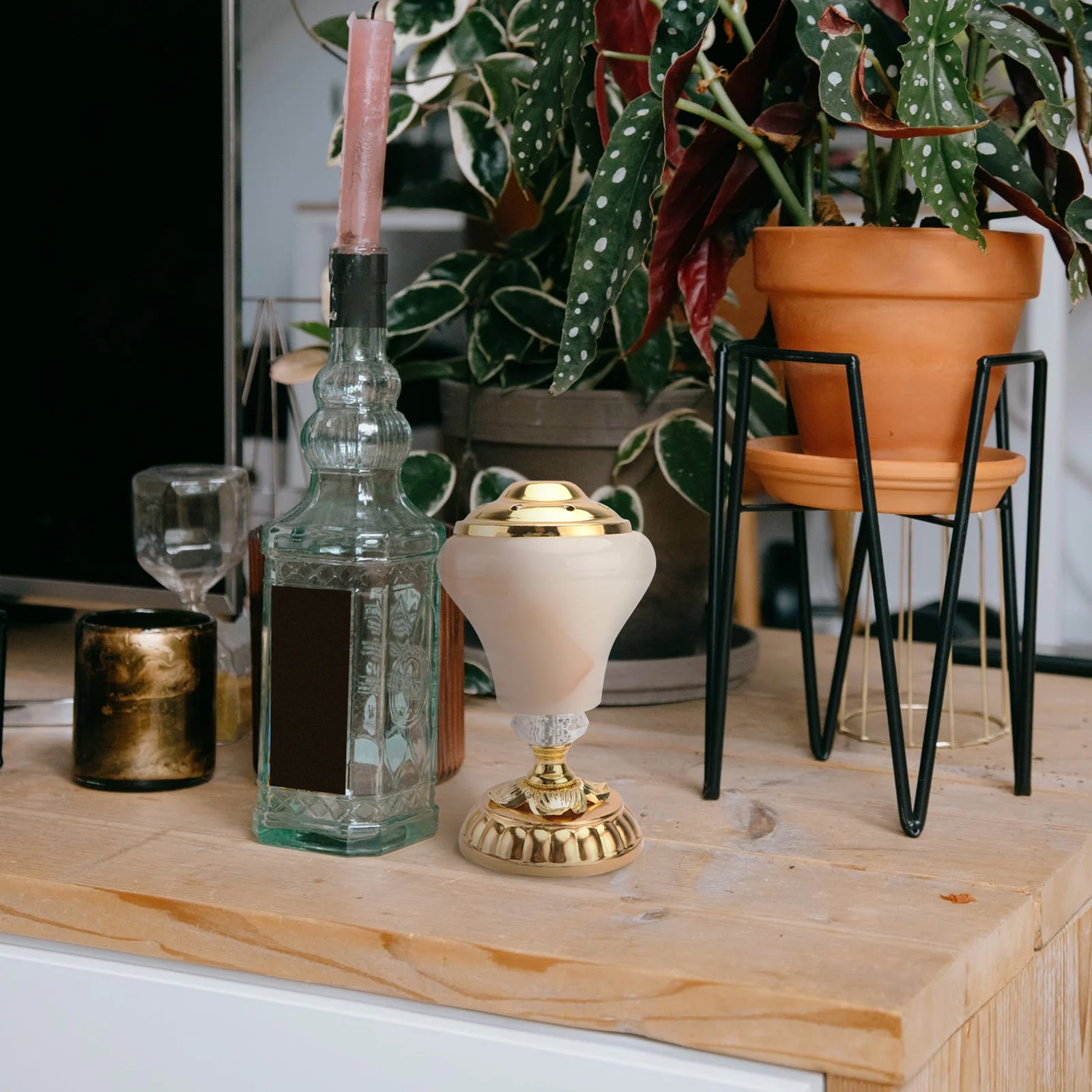 

Aromatherapy Furnace Imitation Jade Burner Metal Incense Holder Home Decorative Censer Compact Bedroom Office Use
