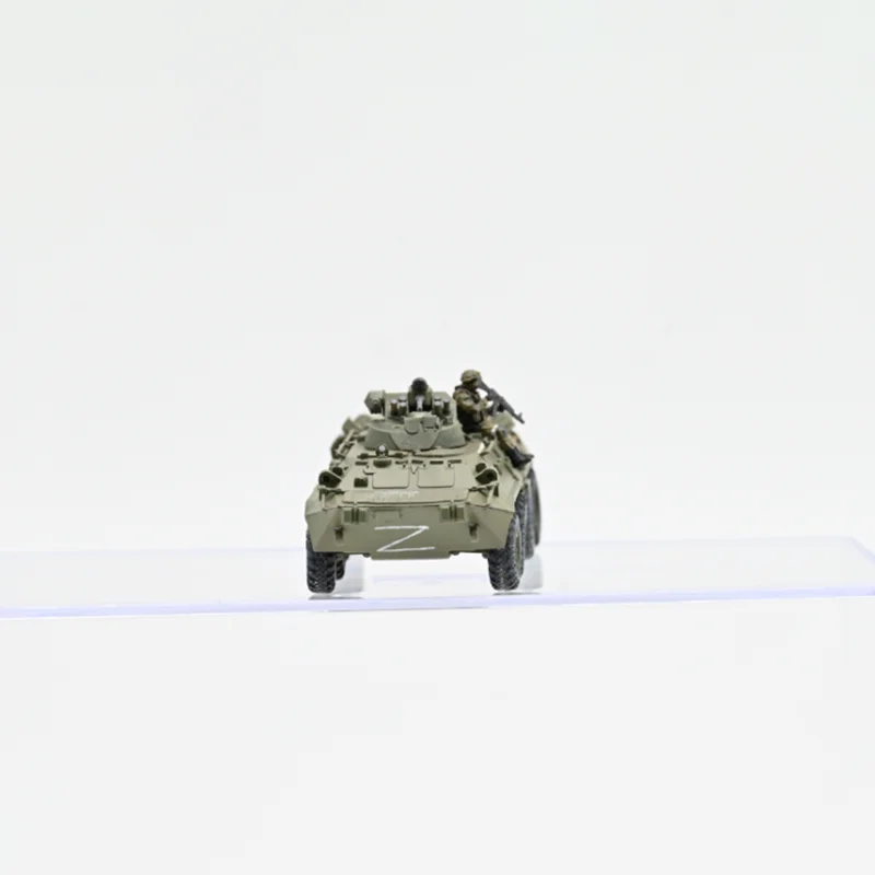1/72 Scale Sanjung 72303 BTR80A Includes An Action Figure Soldier Man Military War Multi-wheeled Vehicle Finished Model